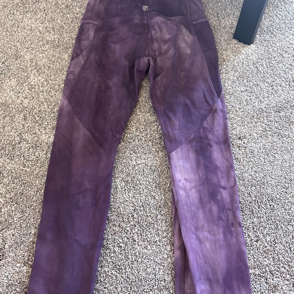 ✨ Born Primitive Leggings ✨ - Picture 1 of 5